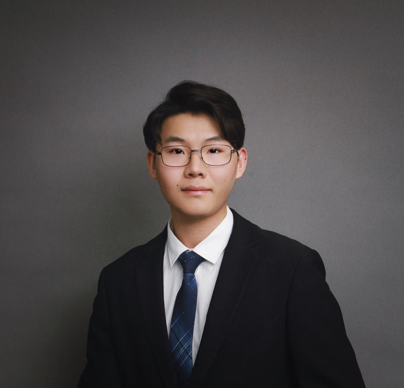 Yong-Qiang Mao